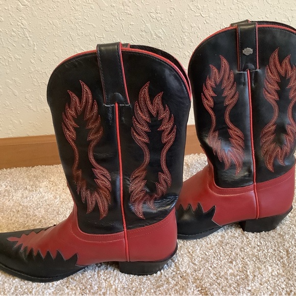 Harley-Davidson Black and Red Heeled Boots - Picture 5 of 12